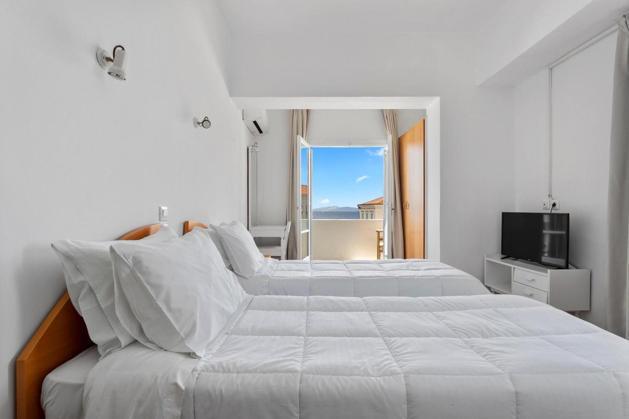 Hotel Roumani Spetses Town Extérieur photo